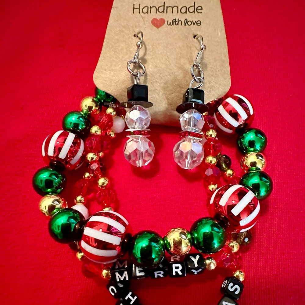 Festive Beaded Jewelry Set - Green, Red, Gold